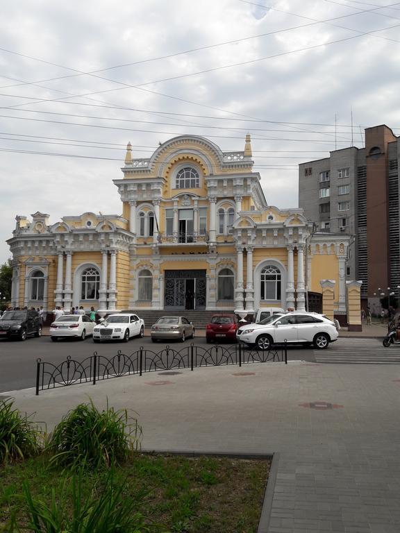 Apartment in the city center Cherkasy Ngoại thất bức ảnh